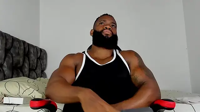 Snapshot of james_musclebbc chatting on January 14, 2026, 1:39 pm james musclebbc online show from January 14, 2026, 1:39 pm