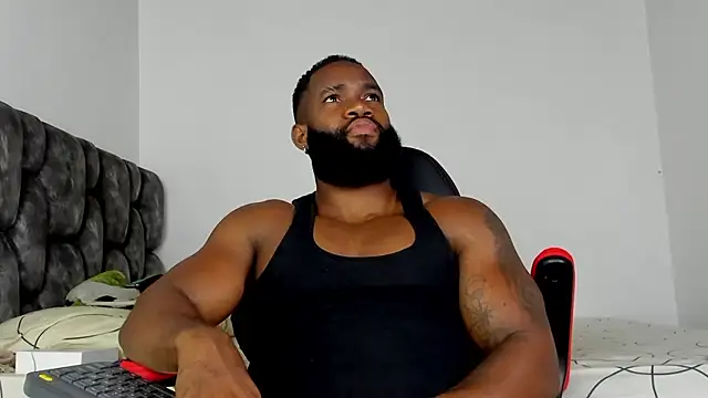 Snapshot of james_musclebbc chatting on January 15, 2026, 1:48 pm james musclebbc online show from January 15, 2026, 1:48 pm