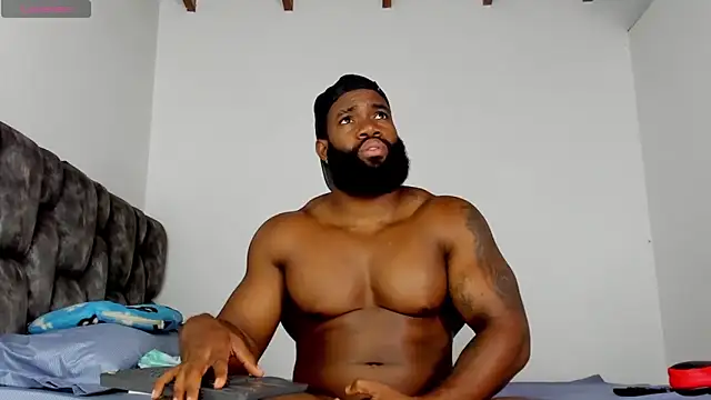 Snapshot of james_musclebbc chatting on March 1, 2026, 2:13 am james musclebbc online show from March 1, 2026, 2:13 am