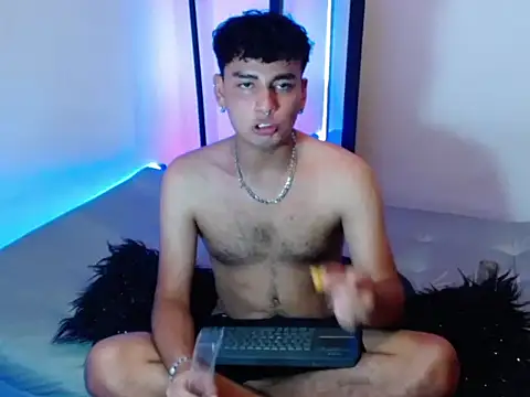 Snapshot of Valentin_peach chatting on September 13, 2025, 12:54 am Valentin peach online show from September 13, 2025, 12:54 am