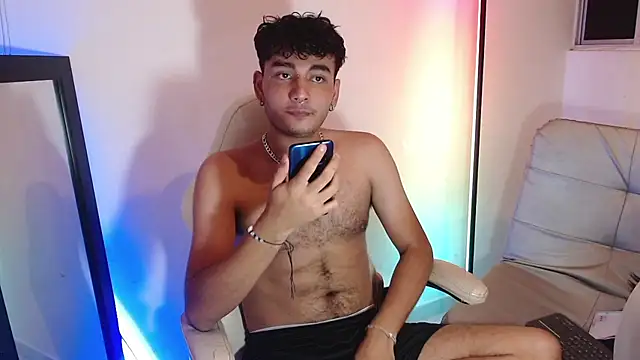 Snapshot of Valentin_peach chatting on September 19, 2025, 1:40 am Valentin peach online show from September 19, 2025, 1:40 am