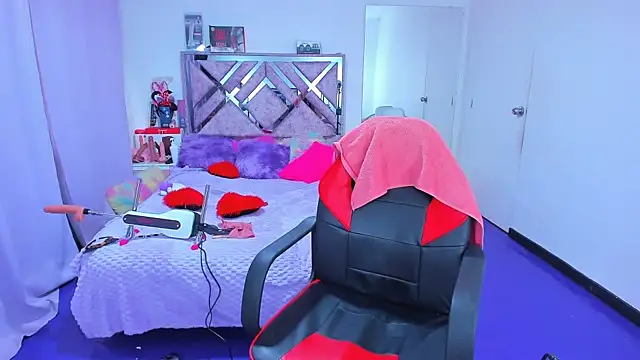 Luna Analya online show from February 18, 2026, 12:12 pm