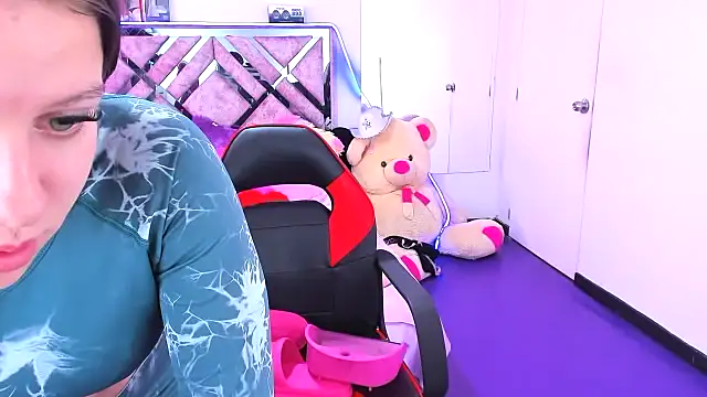 Luna Analya online show from February 25, 2026, 2:27 pm