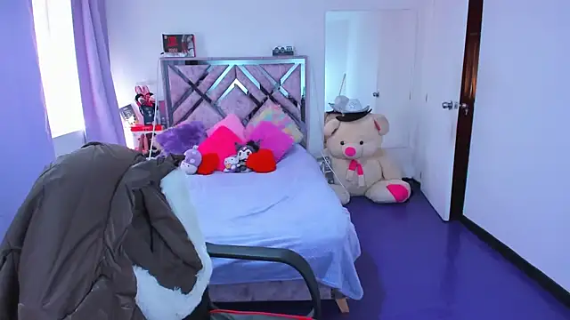 Luna Analya online show from February 28, 2026, 3:24 pm