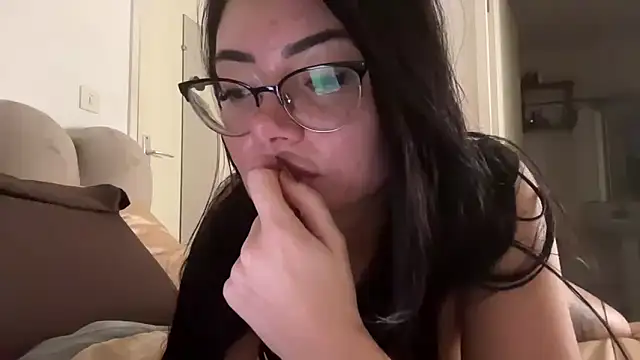 niiikita3 online show from November 19, 2025, 9:26 pm