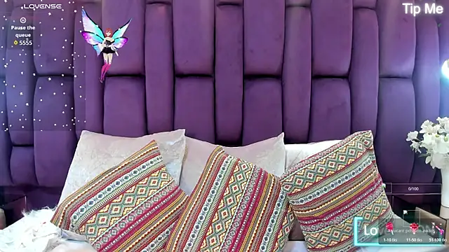 megannherrera online show from October 31, 2025, 11:44 am