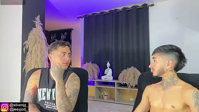 tattoguys cums online show from November 5, 2025, 3:28 am