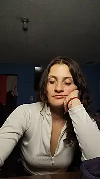 lindasyt online show from December 17, 2025, 4:18 am