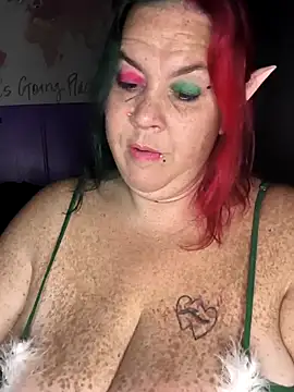 Courdles online show from December 4, 2025, 10:35 am