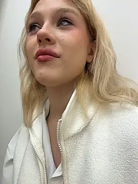 CaitlinSugar online show from October 30, 2025, 4:47 am