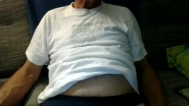 Snapshot of velikifant7 chatting on November 14, 2025, 5:11 pm velikifant7 online show from November 14, 2025, 5:11 pm