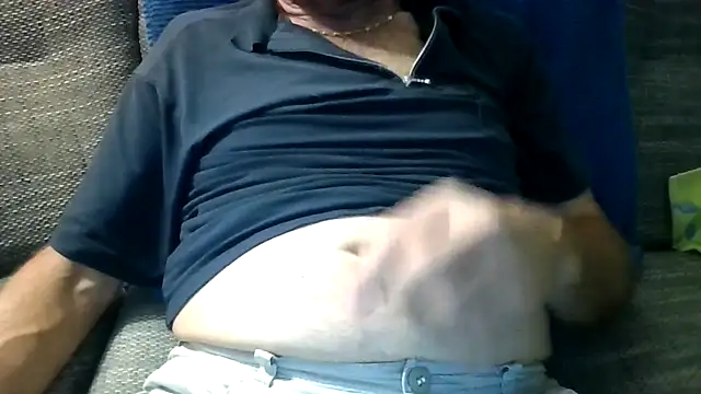 Snapshot of velikifant7 chatting on November 28, 2025, 5:15 pm velikifant7 online show from November 28, 2025, 5:15 pm