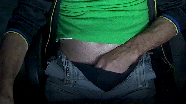 Snapshot of velikifant7 chatting on December 22, 2025, 5:48 am velikifant7 online show from December 22, 2025, 5:48 am