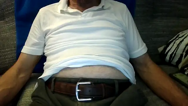 Snapshot of velikifant7 chatting on January 7, 2026, 5:04 pm velikifant7 online show from January 7, 2026, 5:04 pm