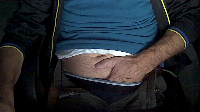 Snapshot of velikifant7 chatting on January 8, 2026, 5:21 am velikifant7 online show from January 8, 2026, 5:21 am