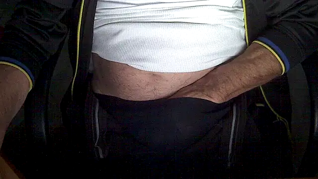 Snapshot of velikifant7 chatting on February 7, 2026, 5:22 am velikifant7 online show from February 7, 2026, 5:22 am