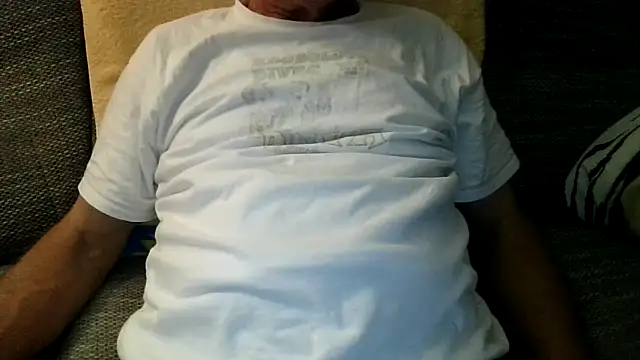 Snapshot of velikifant7 chatting on March 12, 2026, 5:08 pm velikifant7 online show from March 12, 2026, 5:08 pm