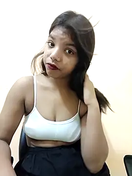 Snapshot of sexy_body-00 chatting on September 14, 2025, 5:39 am sexy body-00 online show from September 14, 2025, 5:39 am
