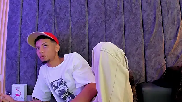 DustinandJordan online show from September 22, 2025, 4:36 am