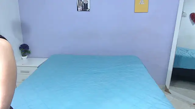 onixandghosty1 online show from October 23, 2025, 7:01 pm