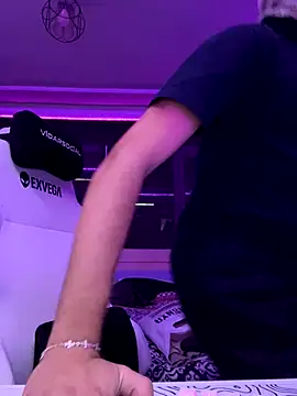 Snapshot of Bugranizz chatting on October 16, 2025, 3:57 pm Bugranizz online show from October 16, 2025, 3:57 pm