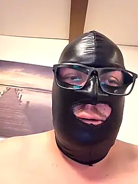 bigdicksklave online show from September 28, 2025, 2:00 pm