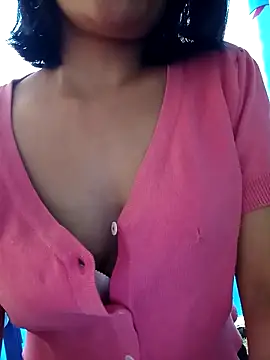 Snapshot of Thaohoa_love chatting on November 18, 2025, 3:45 am Thaohoa love online show from November 18, 2025, 3:45 am