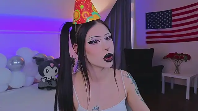 venomeowww   online show from January 7, 2026, 3:53 am