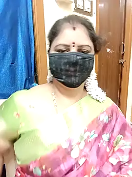 sushma26 online show from November 10, 2025, 5:01 pm