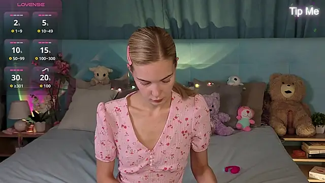 Aurora Bennet online show from November 4, 2025, 12:54 am