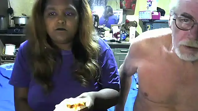 Snapshot of crazyloverstasmike chatting on October 2, 2025, 6:59 pm crazyloverstasmike online show from October 2, 2025, 6:59 pm