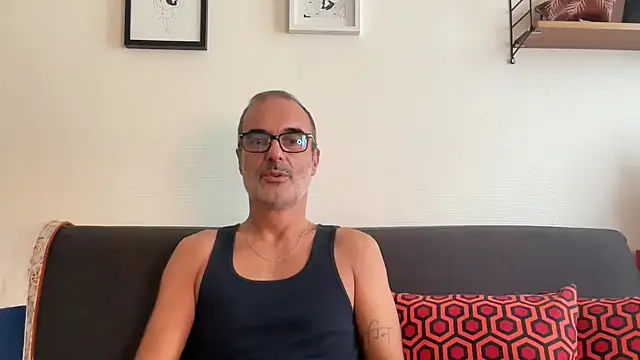 Snapshot of Milkywaymen chatting on September 23, 2025, 1:25 pm Milkywaymen online show from September 23, 2025, 1:25 pm