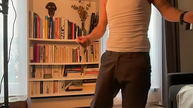 Snapshot of Milkywaymen chatting on November 6, 2025, 2:18 pm Milkywaymen online show from November 6, 2025, 2:18 pm