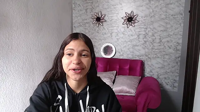 Evagirl69 online show from April 8, 2026, 12:27 pm