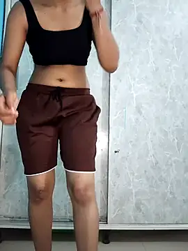 Nisha cam12 online show from September 18, 2025, 5:04 pm