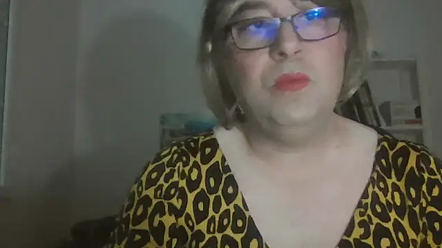 Snapshot of nataliacd chatting on November 16, 2025, 5:40 pm nataliacd online show from November 16, 2025, 5:40 pm