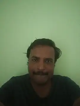 vardh033 online show from September 23, 2025, 4:48 am