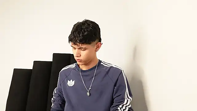 alexmark  online show from September 29, 2025, 7:30 pm