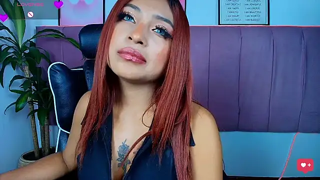 Naiaa Cruz online show from March 10, 2026, 7:52 pm