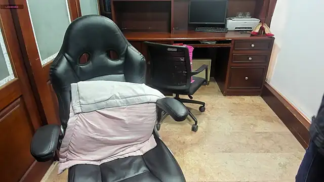 Snapshot of SexyRachel_ chatting on October 29, 2025, 12:29 pm SexyRachel  online show from October 29, 2025, 12:29 pm