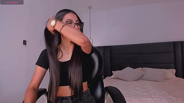 BonnyRose online show from November 29, 2025, 7:39 pm