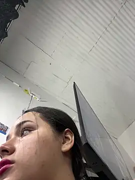 Snapshot of Luciaparker03 chatting on February 17, 2026, 1:57 am Luciaparker03 online show from February 17, 2026, 1:57 am