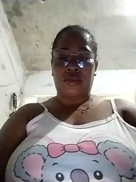 Snapshot of Big_ass_submissive chatting on October 22, 2025, 12:27 pm Big ass submissive online show from October 22, 2025, 12:27 pm