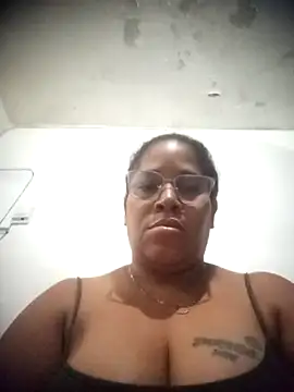 Snapshot of Big_ass_submissive chatting on February 2, 2026, 2:54 am Big ass submissive online show from February 2, 2026, 2:54 am