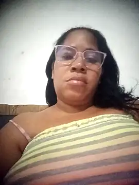 Snapshot of Big_ass_submissive chatting on February 21, 2026, 1:06 am Big ass submissive online show from February 21, 2026, 1:06 am