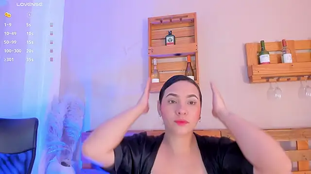 Snapshot of _miss_mia chatting on November 13, 2025, 10:47 am miss mia online show from November 13, 2025, 10:47 am