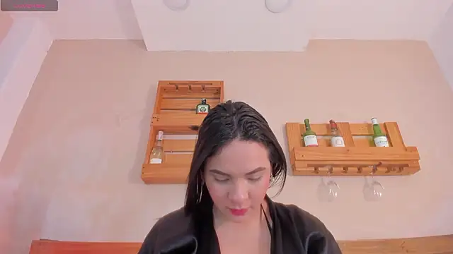 Snapshot of _miss_mia chatting on February 4, 2026, 12:00 pm miss mia online show from February 4, 2026, 12:00 pm