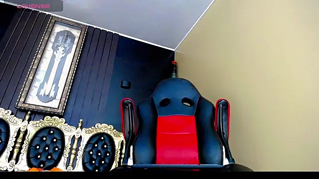 Natasha clifford online show from December 3, 2025, 7:23 pm