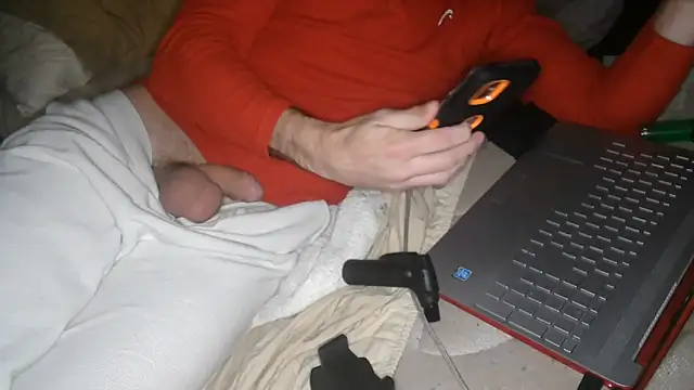 Mac ThunderDick online show from May 4, 2026, 12:23 pm