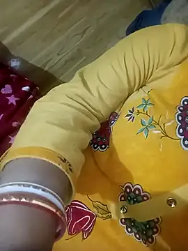 Snapshot of angry_couplez chatting on January 7, 2026, 10:07 am angry couplez online show from January 7, 2026, 10:07 am